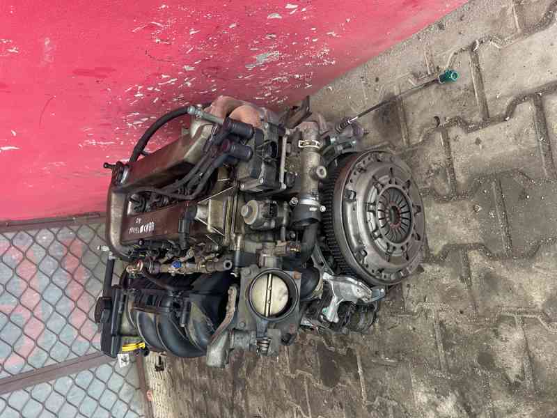 Motor 1,8i 92KW CHBB Ford Mondeo III kompletní - foto 3