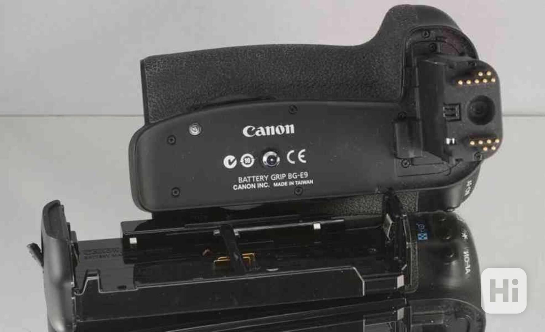 Canon BG-E9 **Originální battery grip pro Canon EOS 60D - foto 1