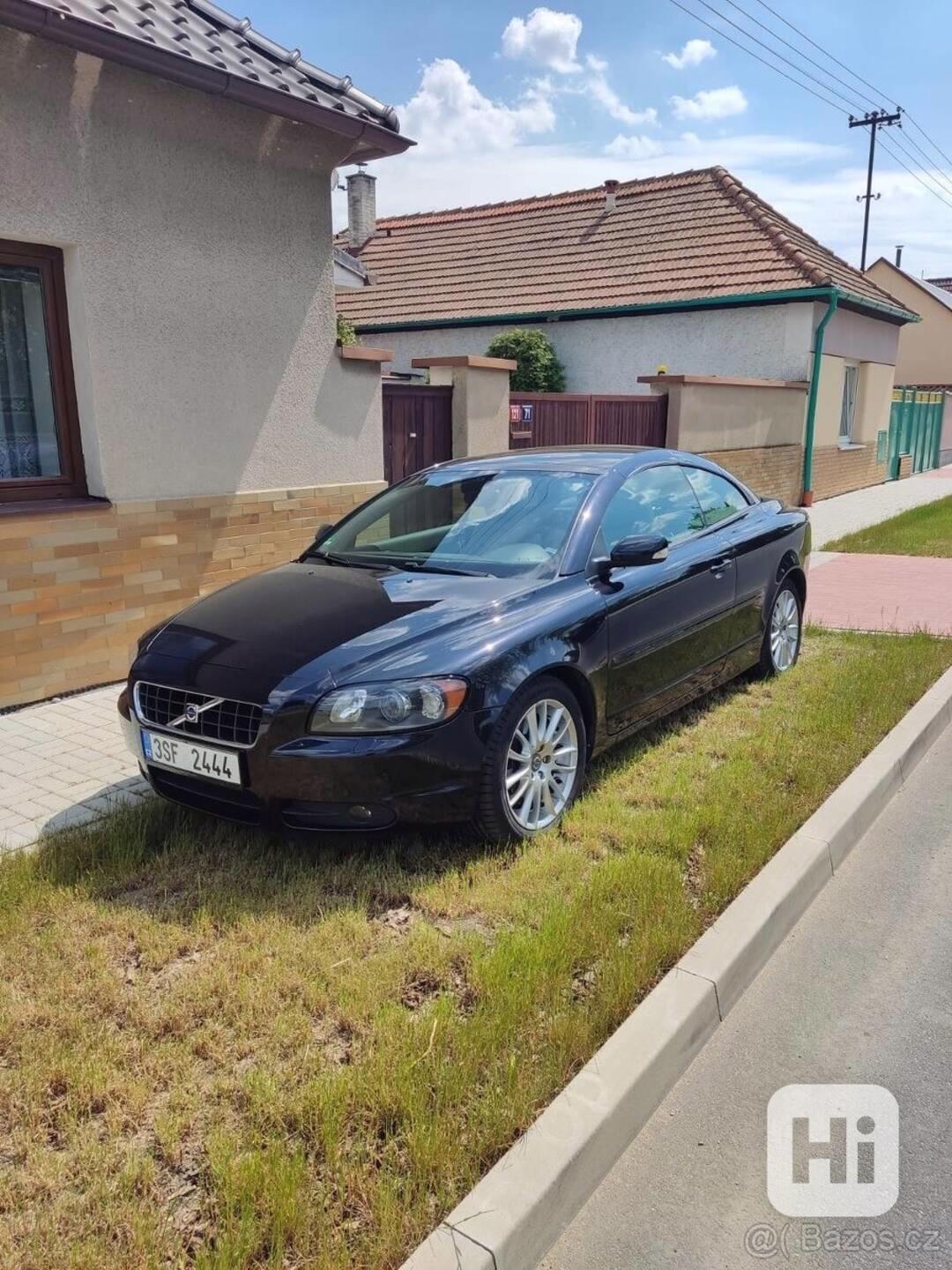 Volvo C70 2,5   T5 AT - foto 1