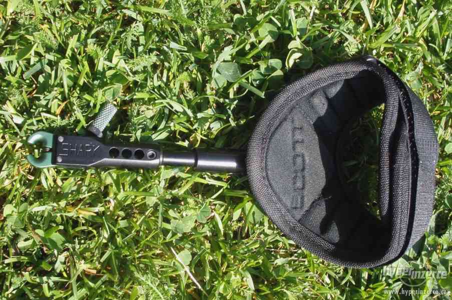 Prodám kladkový luk PSE Vendetta XS (černý) - foto 2