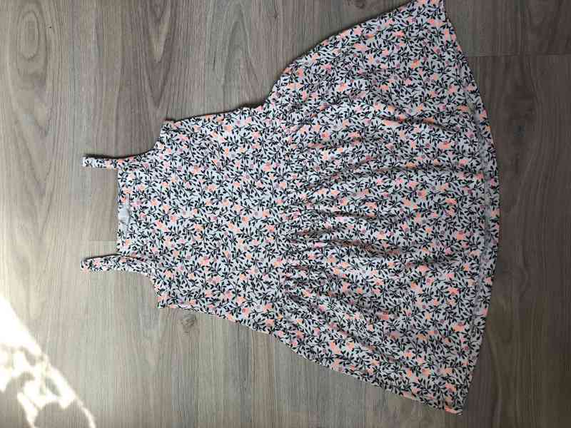 Nové kytičkové šaty H&M - foto 1