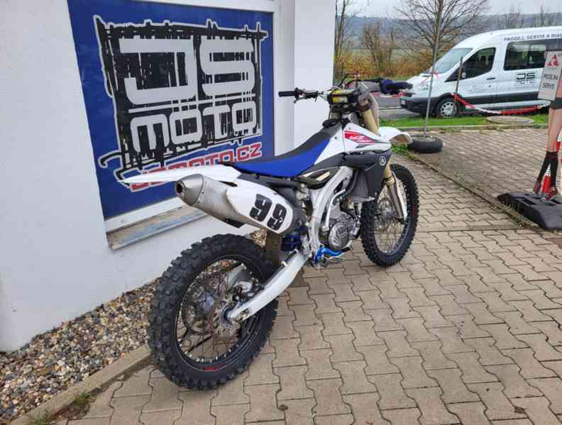 Yamaha YZ 450 F - foto 3