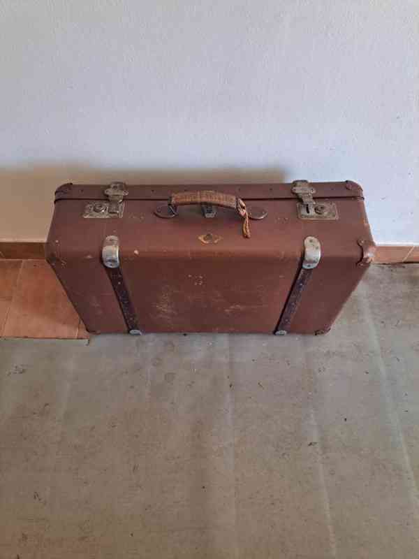 Prodám starý cestovní kufr - foto 3