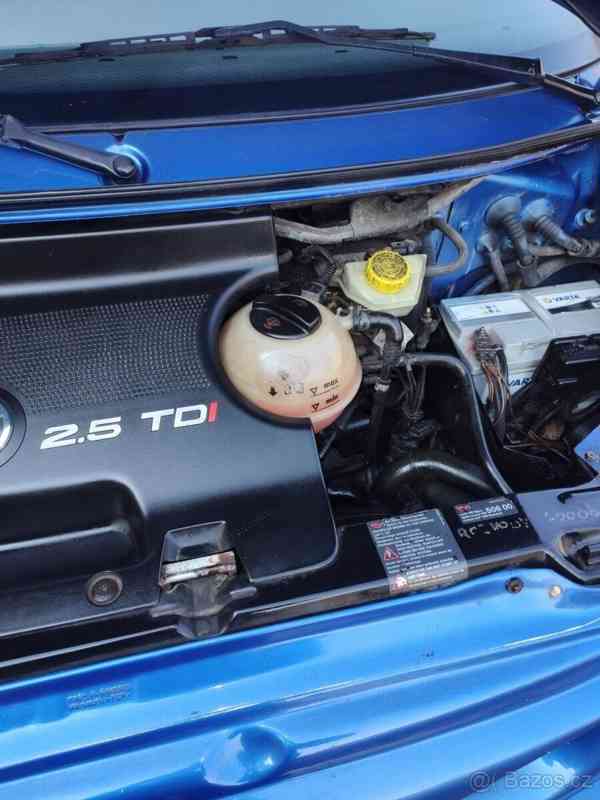 Volkswagen Tiguan 2,0 - foto 14