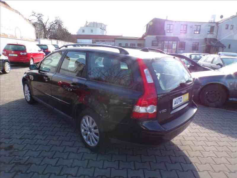 Volvo V50 2,4 i - foto 3