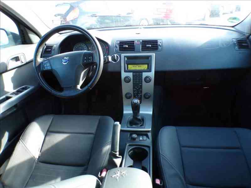 Volvo V50 2,4 i - foto 5
