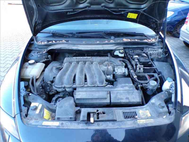 Volvo V50 2,4 i - foto 14