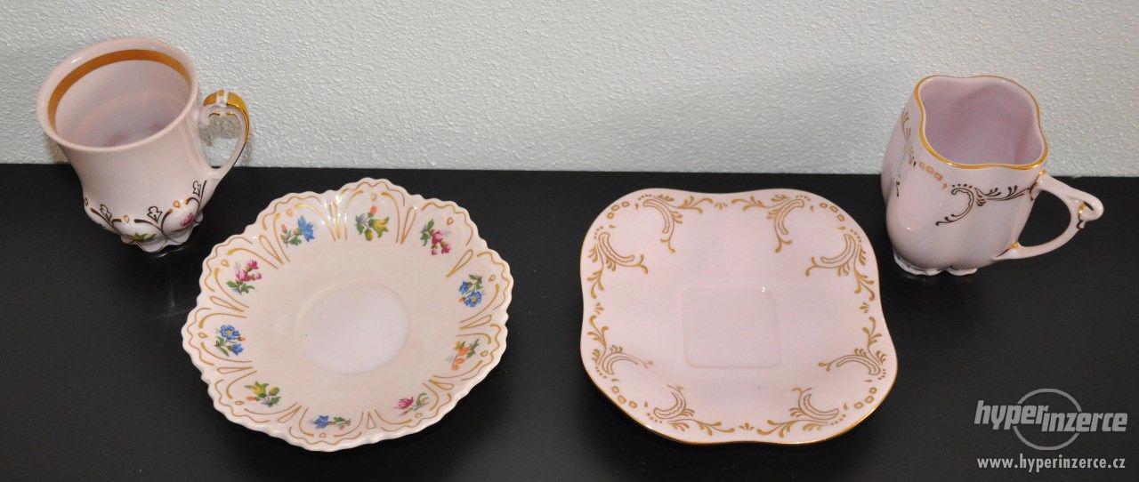 růžový porcelán - 2 různé šálky a podšálky - foto 2