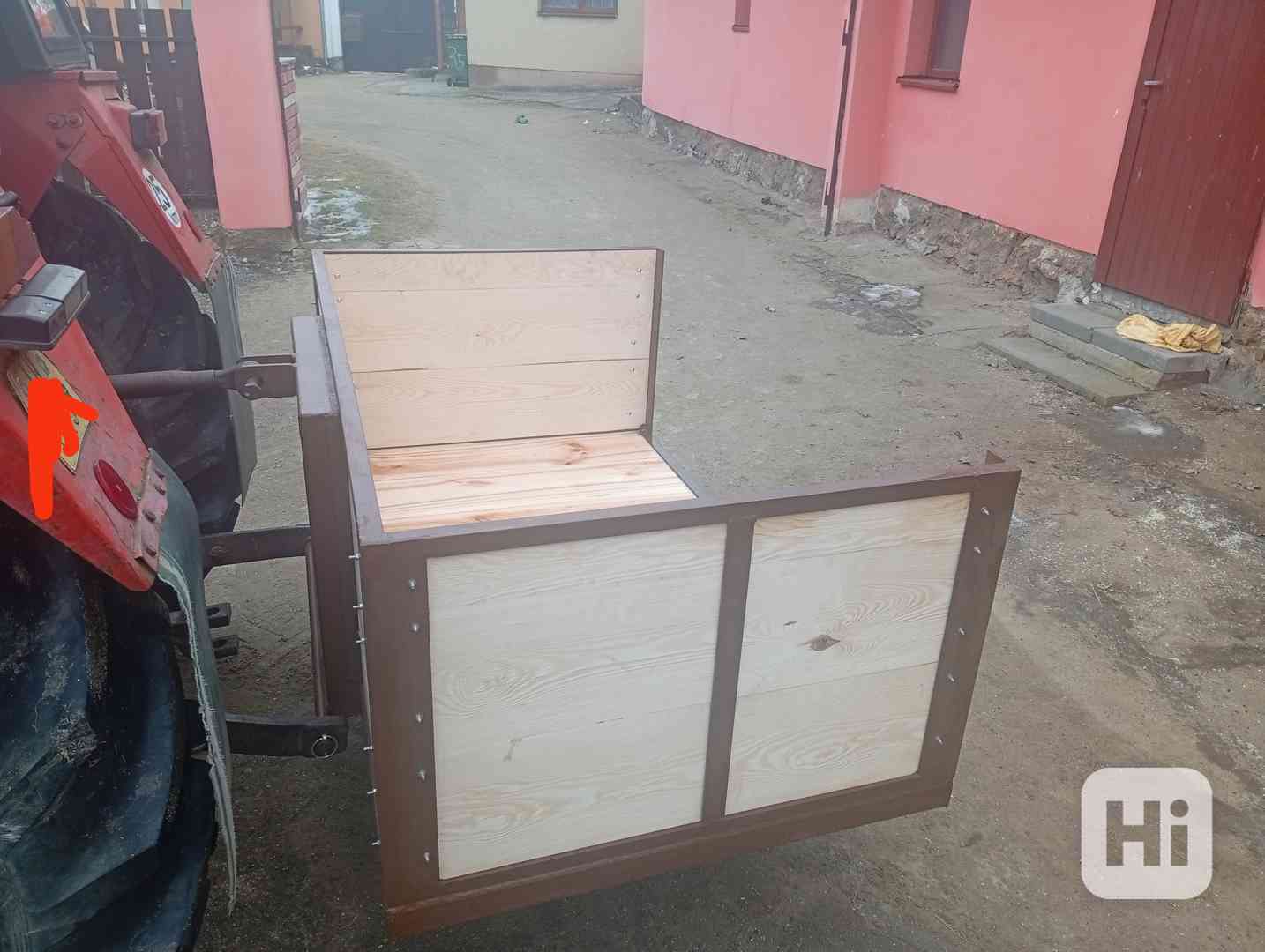 Plošina za traktor  - foto 1