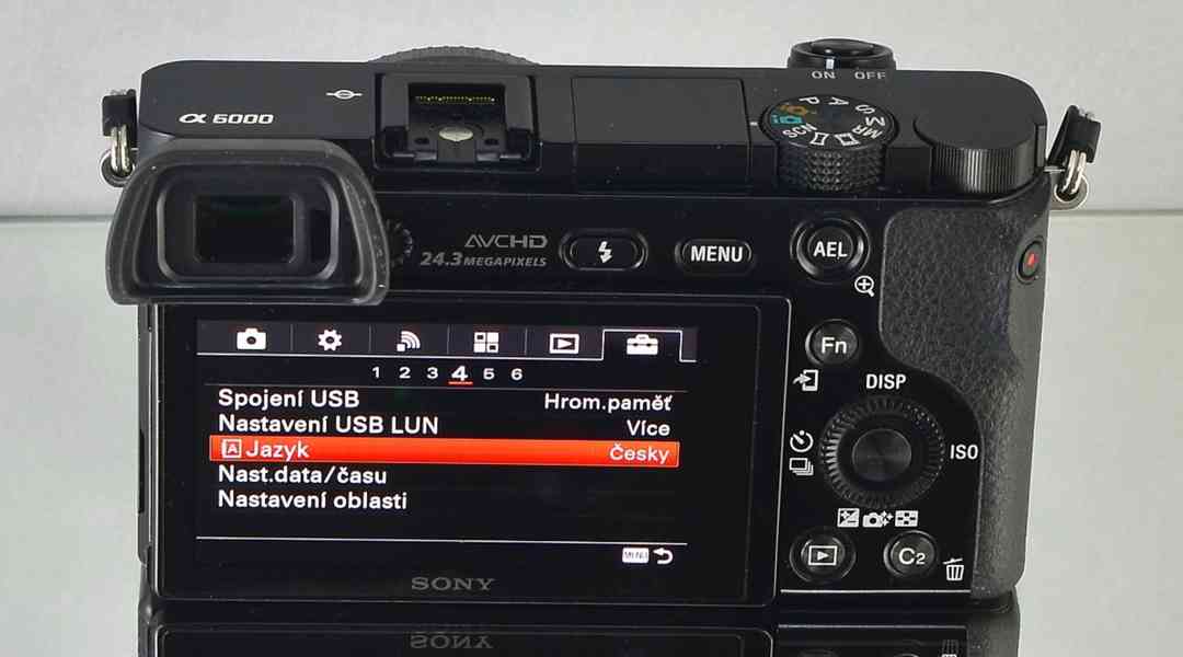 Sony A6000 **24 Mpx Full HDV*Wi-Fi a NFC*4900 Exp. - foto 8