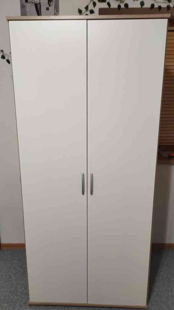 Prodám šatní skříně, 2 kusy