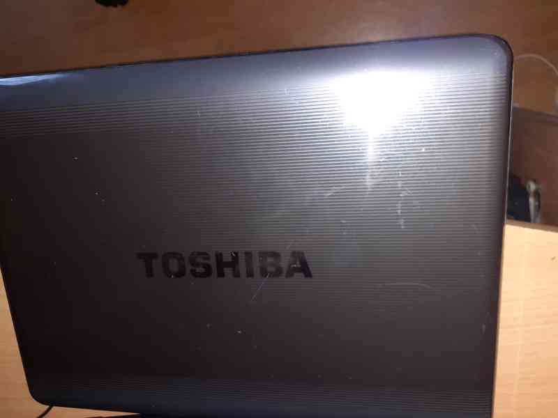 Notebook Toshiba  - foto 1