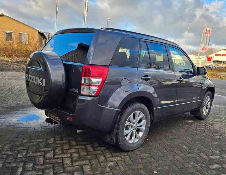 Suzuki Grand Vitara 2.4i Comfort benzín 124kw - foto 7