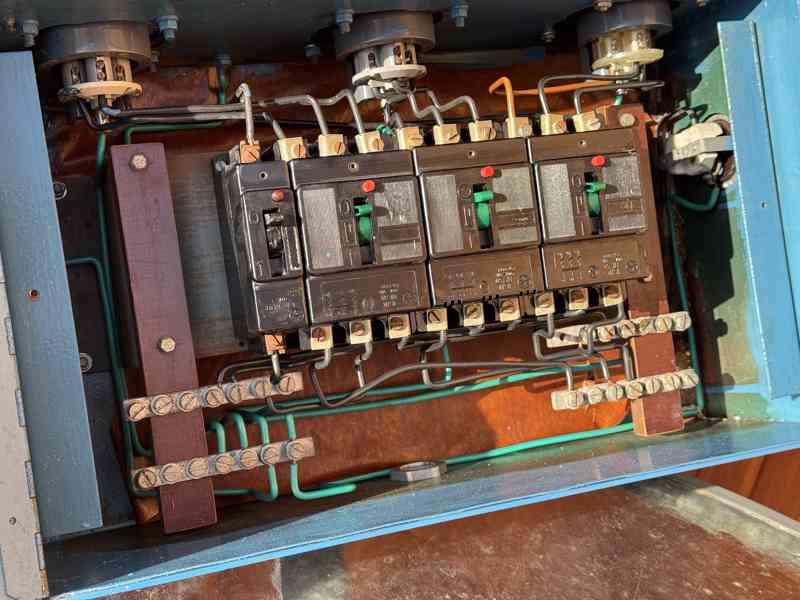 Stavební rozváděč 400 V, 63 A – max. 43,7 kW - foto 6