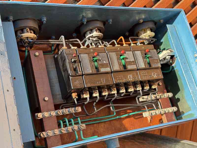 Stavební rozváděč 400 V, 63 A – max. 43,7 kW - foto 7