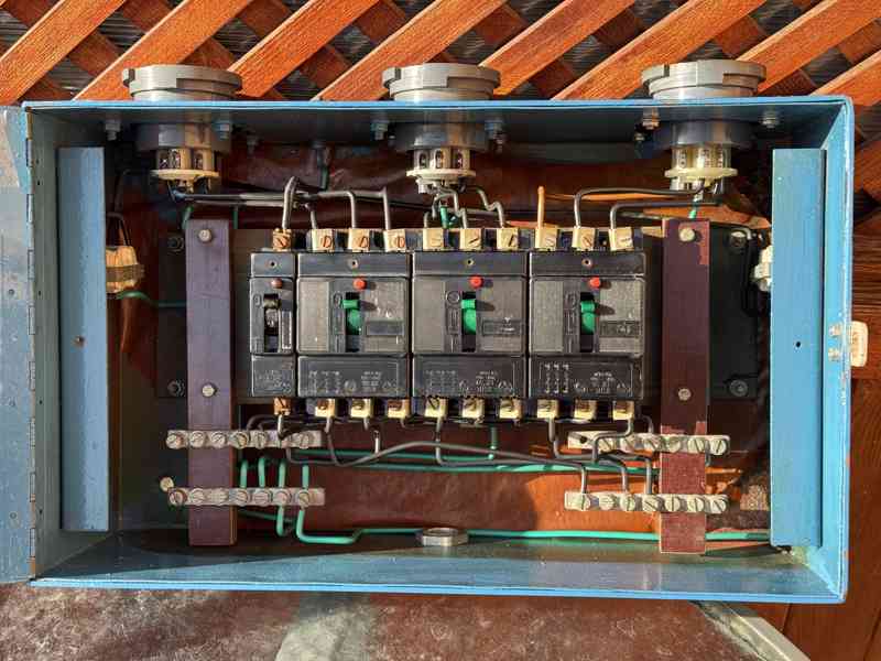 Stavební rozváděč 400 V, 63 A – max. 43,7 kW - foto 4