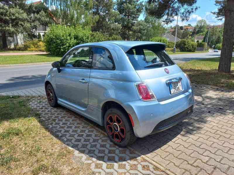 Fiat 500e 83 kw r.v. 2014, modrá metalíz - foto 6