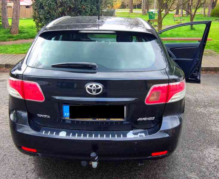 TOYOTA Avensis T27 combi  - foto 2