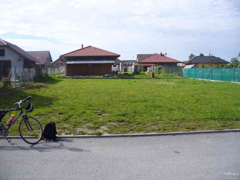 Prodej stavební parcely 765m2, Srubec u Č. Budějovic - foto 3