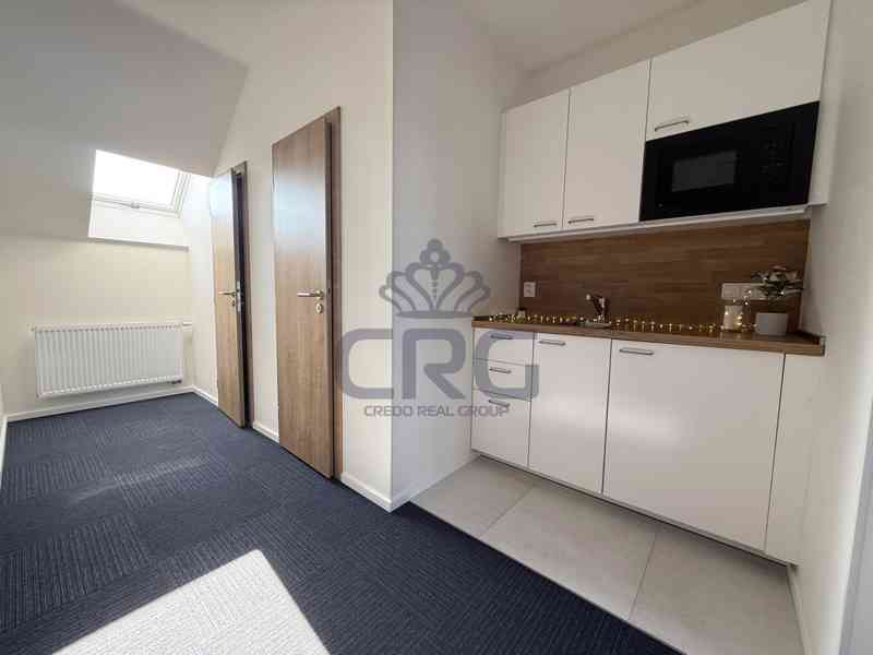 PRONÁJEM KANCELÁŘSKÉHO KOMPLEXU O CP CCA 181,57M2 V BRNĚ - foto 8