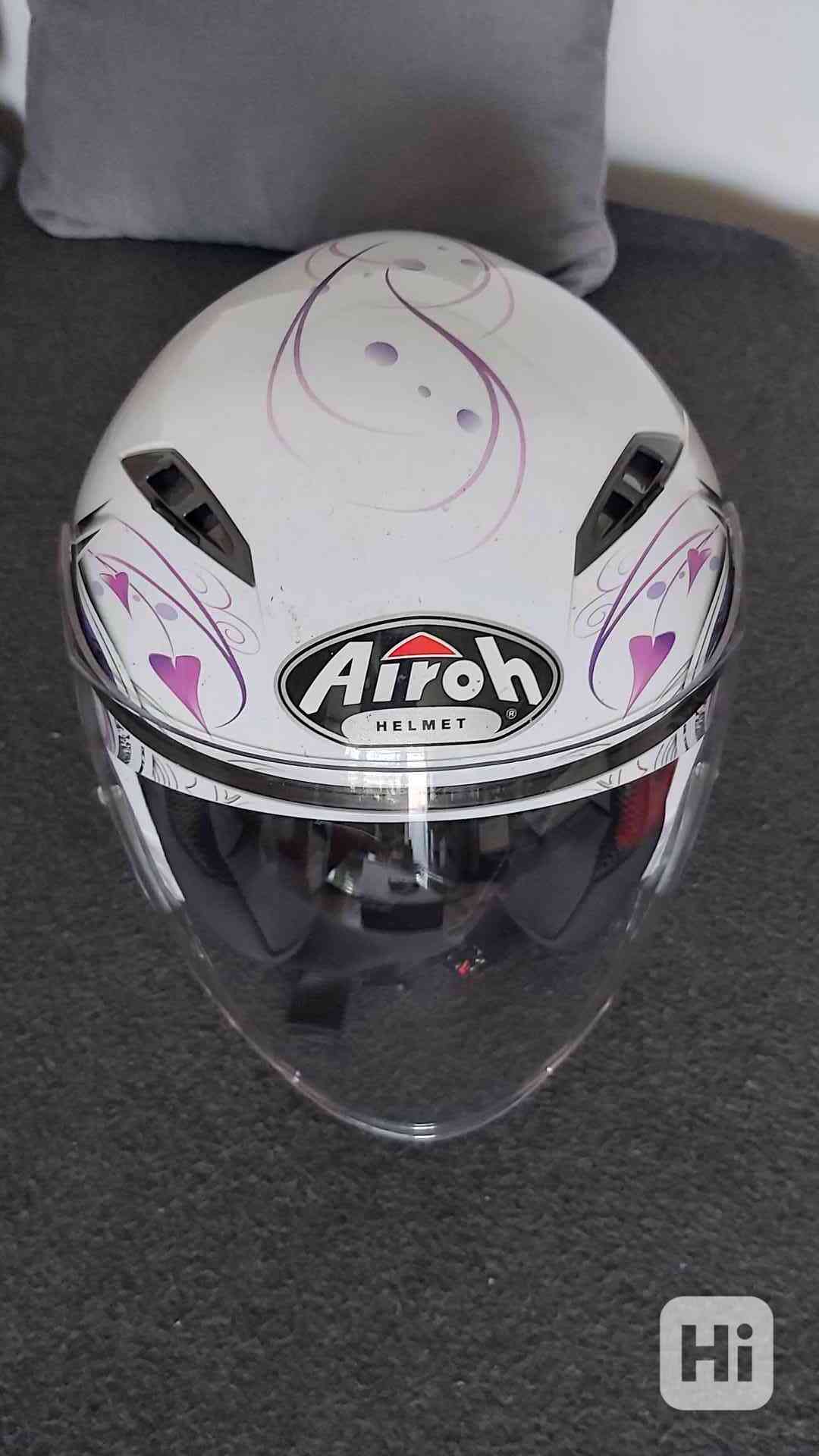 helma na motorku - foto 1