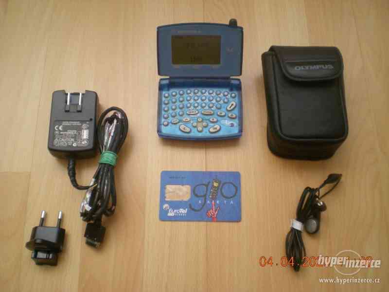 Motorola V.100 - plně funkční komunikátor z r.2000 - foto 1