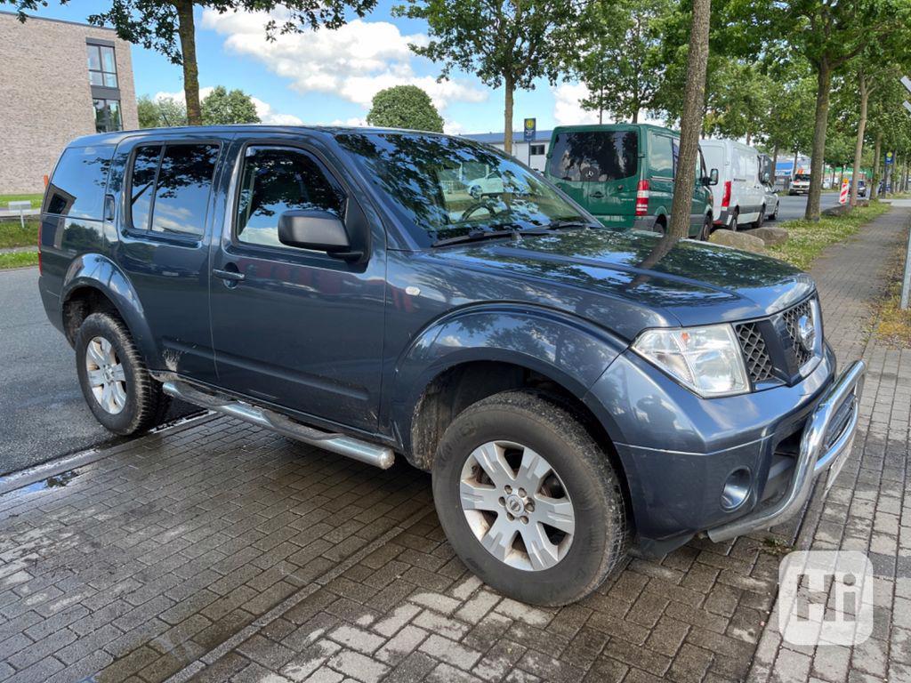 Nissan Pathfinder 2.5 dCi Comfort 128kw - foto 1