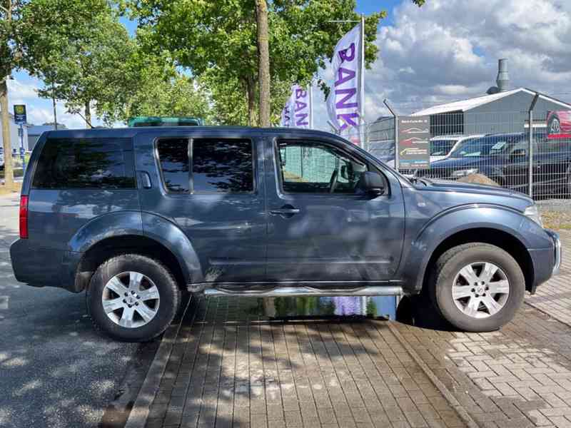 Nissan Pathfinder 2.5 dCi Comfort 128kw - foto 10