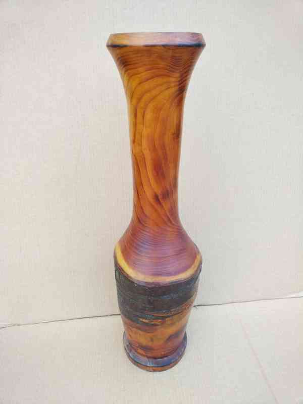 Dekorace - starší dřevěná váza - nabídka - foto 1
