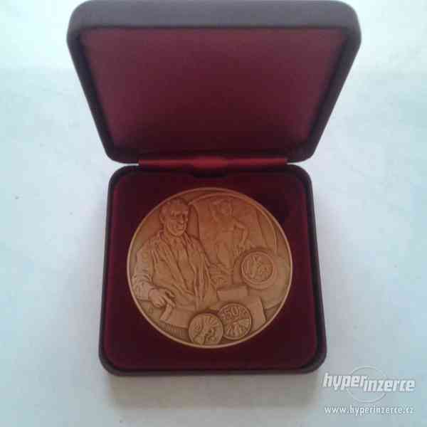 Medaila 100. výročie začatia razby československých mincí - foto 4