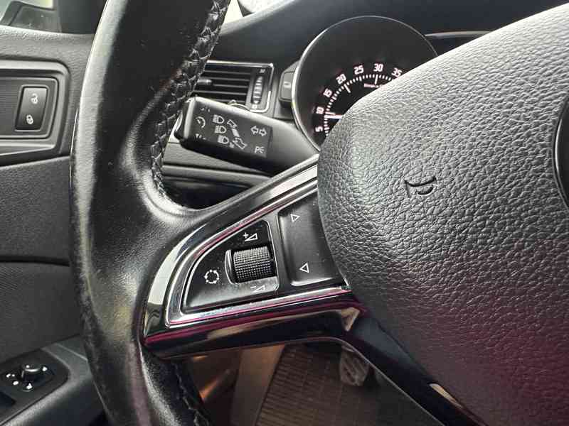 Škoda Superb 2.0TDi 1MAJ/Serv.Knih/ČR/DPH - foto 24