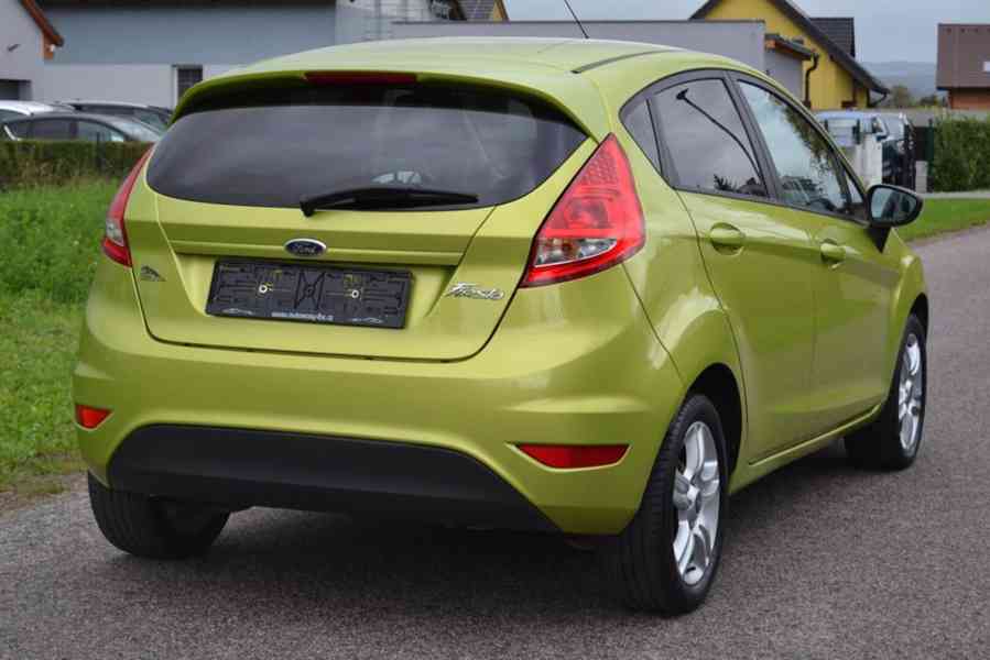 Ford Fiesta 1.25i 16V 60kW Color Edition - foto 4