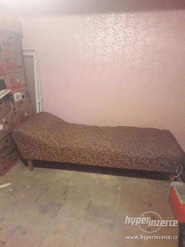 Prodáme starý nábytek - foto 9