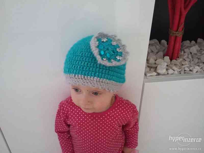 Dámská háčkovaná čepice - foto 8