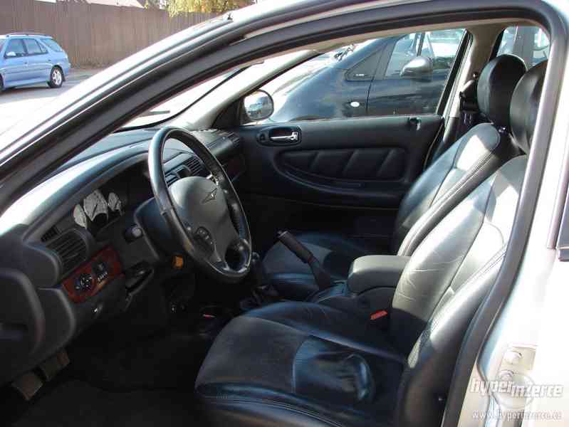 Chrysler Sebring 2.0i r.v.2003 - foto 10