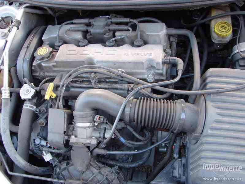Chrysler Sebring 2.0i r.v.2003 - foto 13