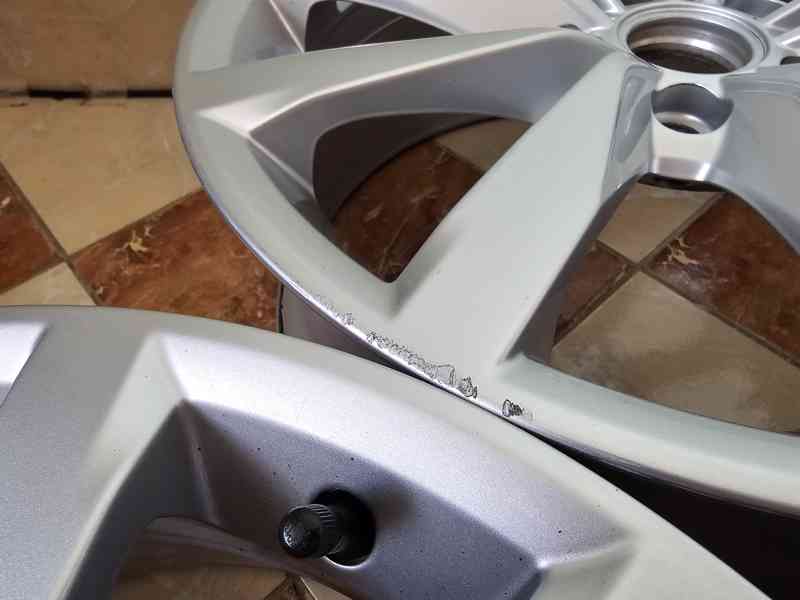 ALU DISKY VW DIJON / R17 / 5 x 112 / 7Jx17 / ET49 - foto 11