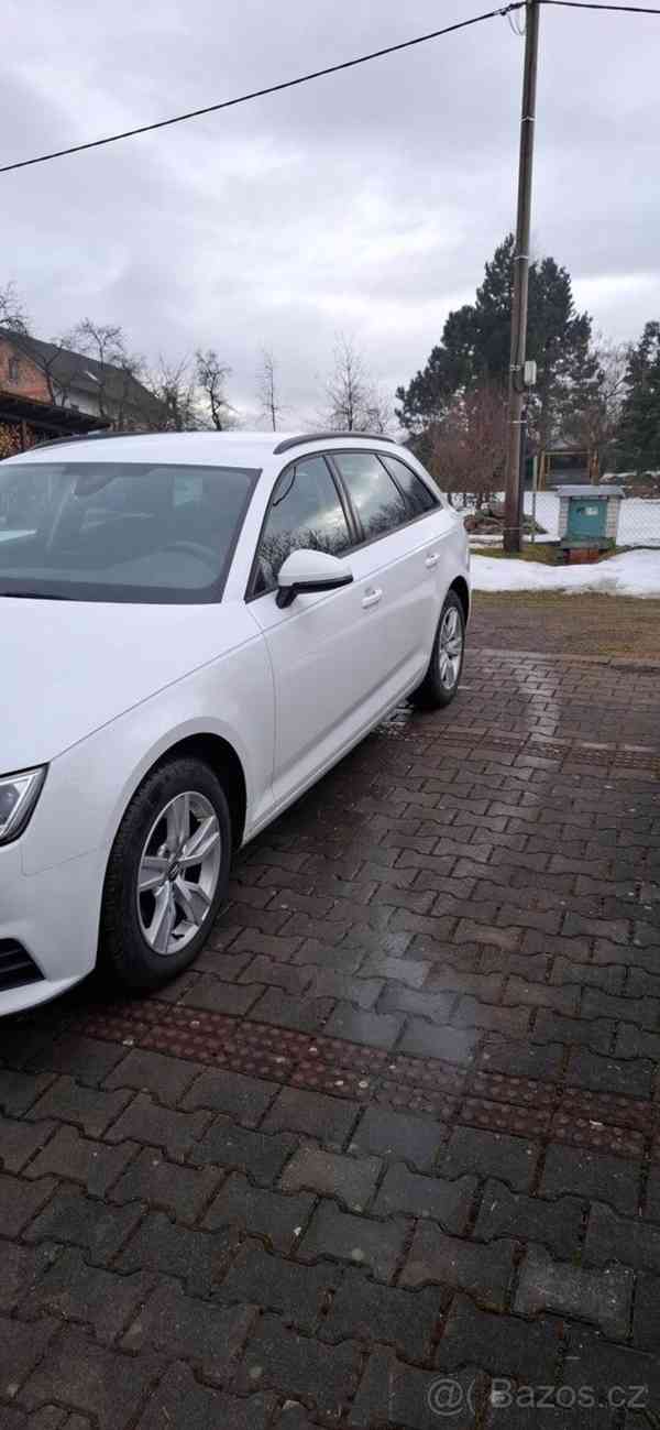 Audi A4 Avant 2,0 - foto 2