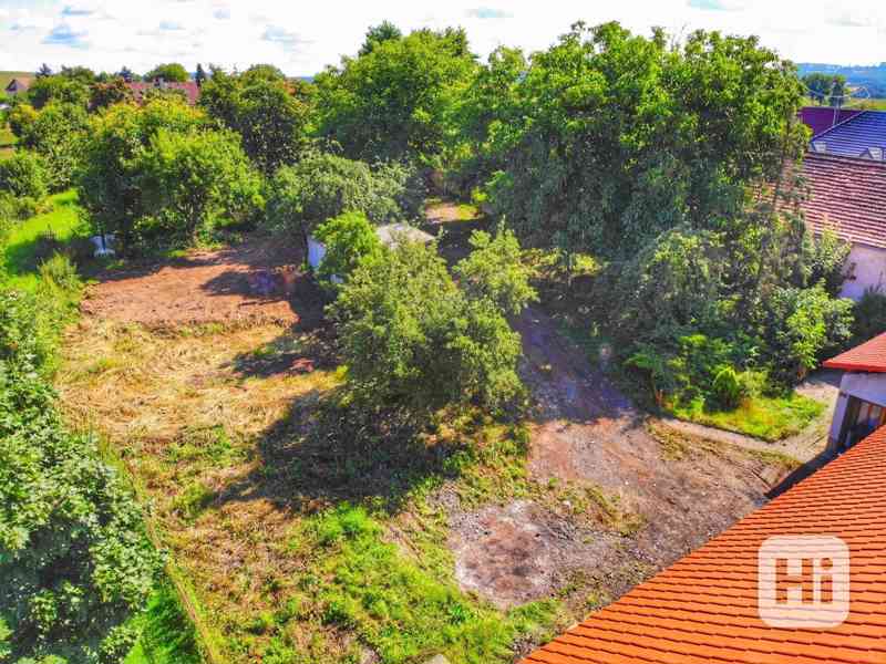 Rodinný dům 180m2 s krásným slunným pozemkem 2 198m2, Nesvačily u Bystřice - foto 7