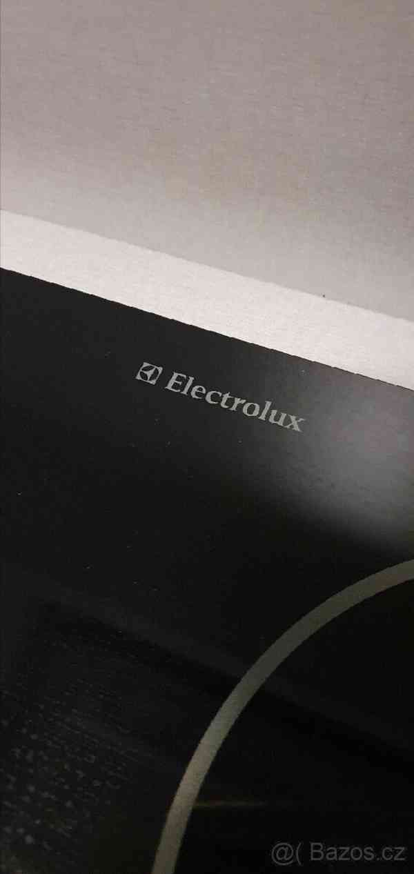 Sklokeramická deska Electrolux EHS 60200P - foto 3