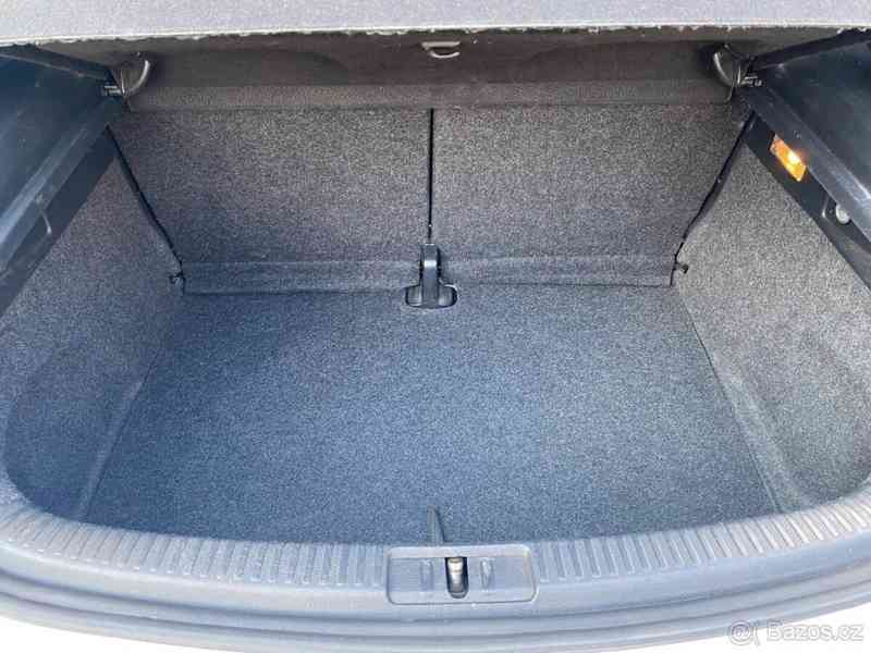 Volkswagen Scirocco 2,0 - foto 13