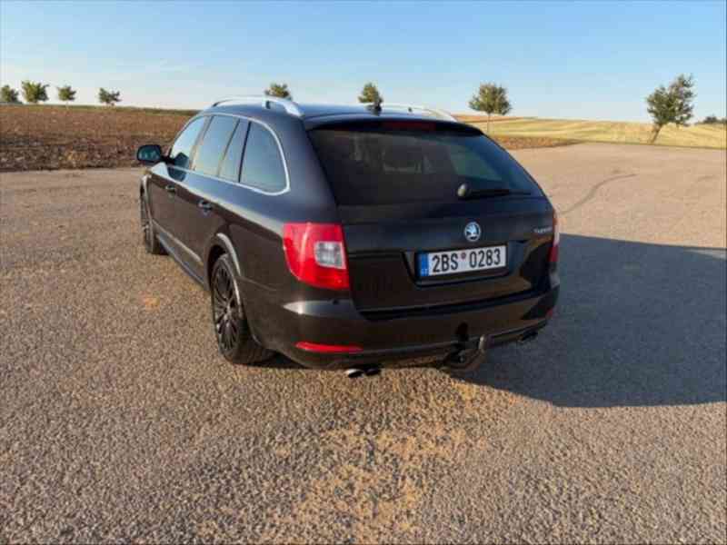 Škoda Superb 3,6   V6 L&K DSG DPH F1 4X4 - foto 10