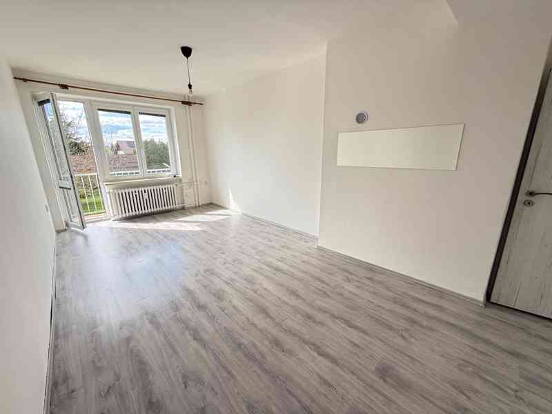 NABÍDKA PRONÁJMU BYTU 3+1 S BALKÓNEM V IVANČICÍCH  - foto 4