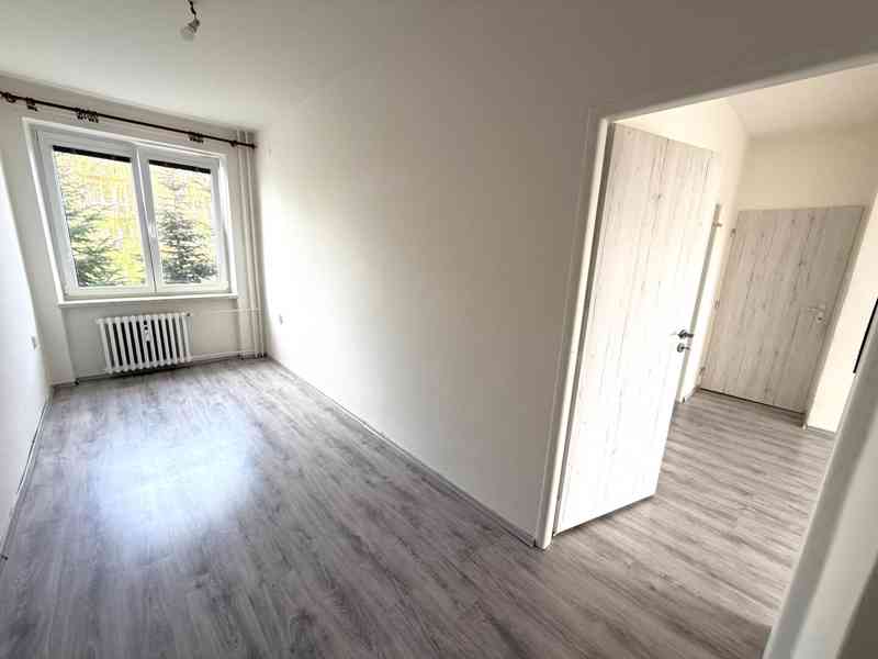 NABÍDKA PRONÁJMU BYTU 3+1 S BALKÓNEM V IVANČICÍCH  - foto 12