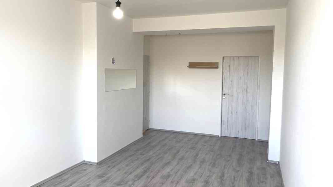 NABÍDKA PRONÁJMU BYTU 3+1 S BALKÓNEM V IVANČICÍCH  - foto 15