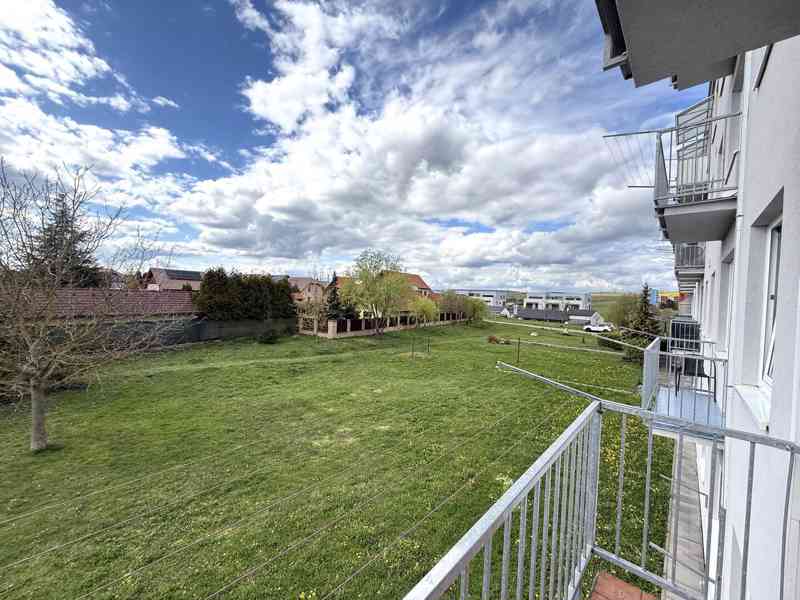 NABÍDKA PRONÁJMU BYTU 3+1 S BALKÓNEM V IVANČICÍCH 