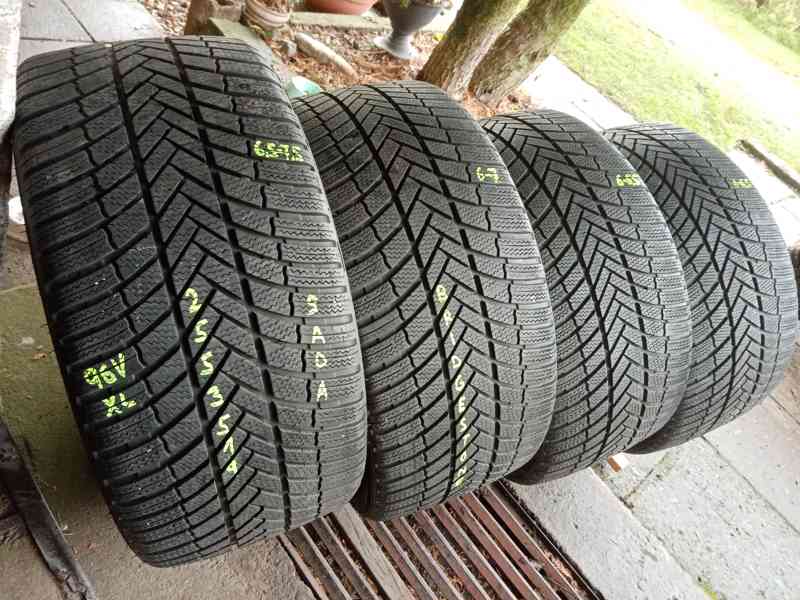 Zimní pneu 4kusy 255/35/19 vzorek 95% BRIDGESTONE - dobírka - foto 1