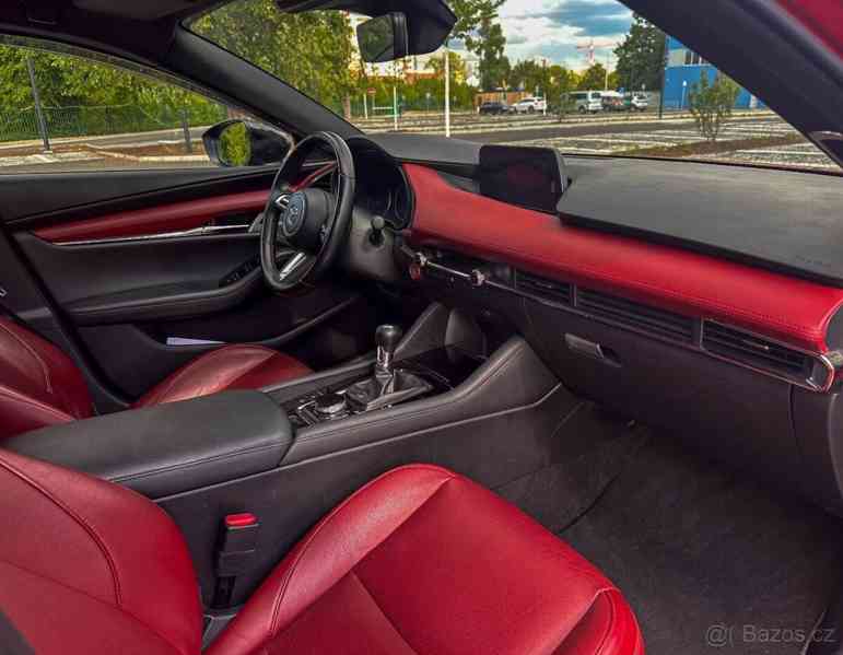 Mazda 3 2,0   e-Skyactiv X186 - foto 16
