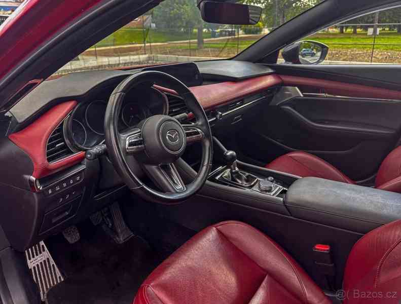 Mazda 3 2,0   e-Skyactiv X186 - foto 17