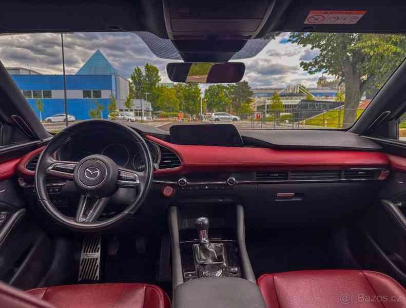 Mazda 3 2,0   e-Skyactiv X186 - foto 15